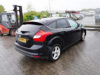 damaged motor cycles Ford Focus 1.6 TDCi 2011/8